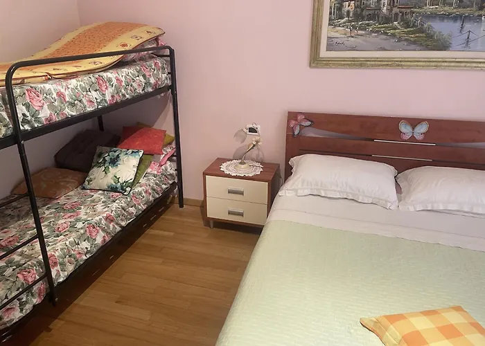 Adele シルヴィ・マリーナ